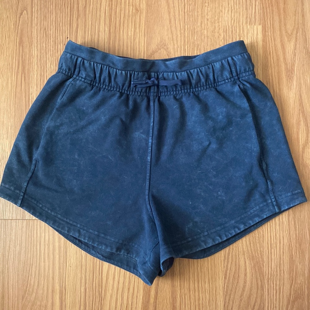 ❤️ Lululemon Inner Glow High Rise Modal Short 3" Blue Size 2